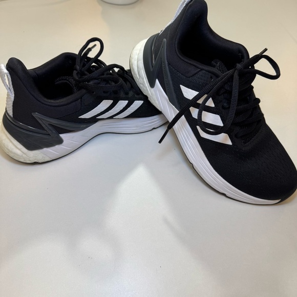 Adidas Response Super Black Running Shoes Size 4 - Picture 1 of 14
